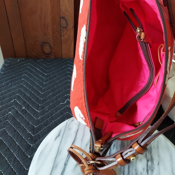 Dooney & Bourke Ducky - Picture 10 of 17